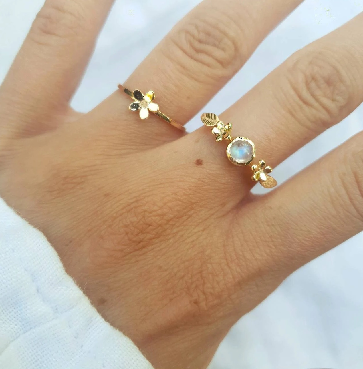 Bague marguerites et pierre de lune – Image 3