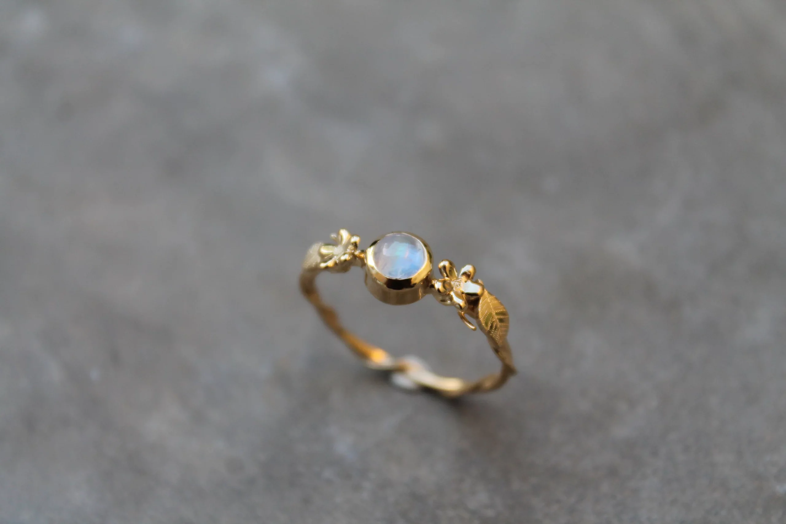 Bague marguerites et pierre de lune – Image 6