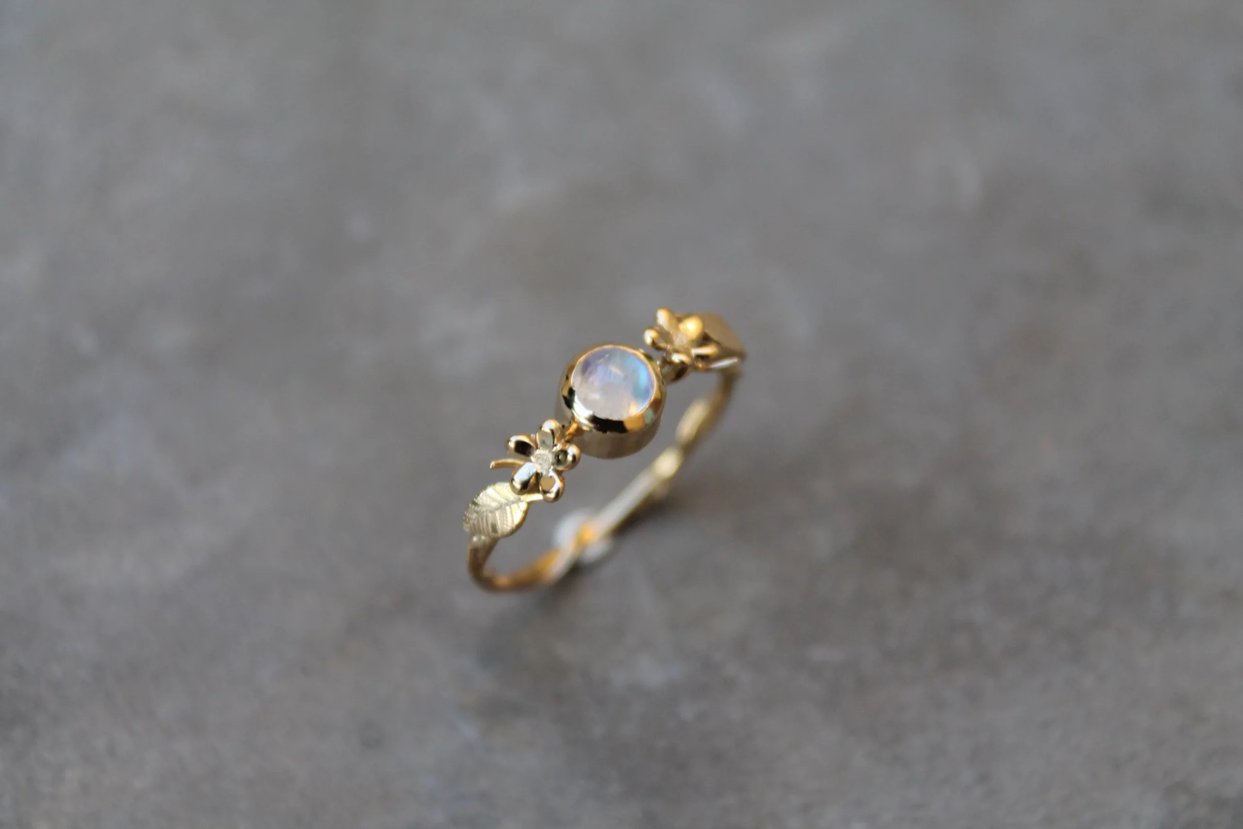Bague marguerites et pierre de lune – Image 5