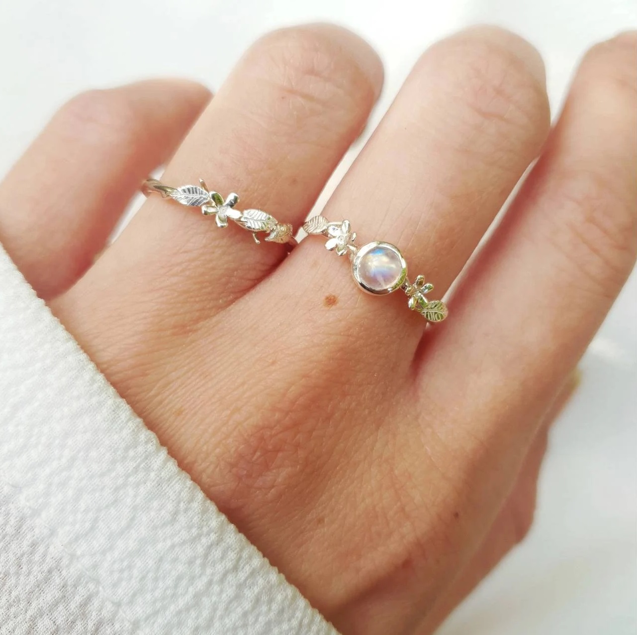 Bague marguerites et pierre de lune en argent 925 – Image 2