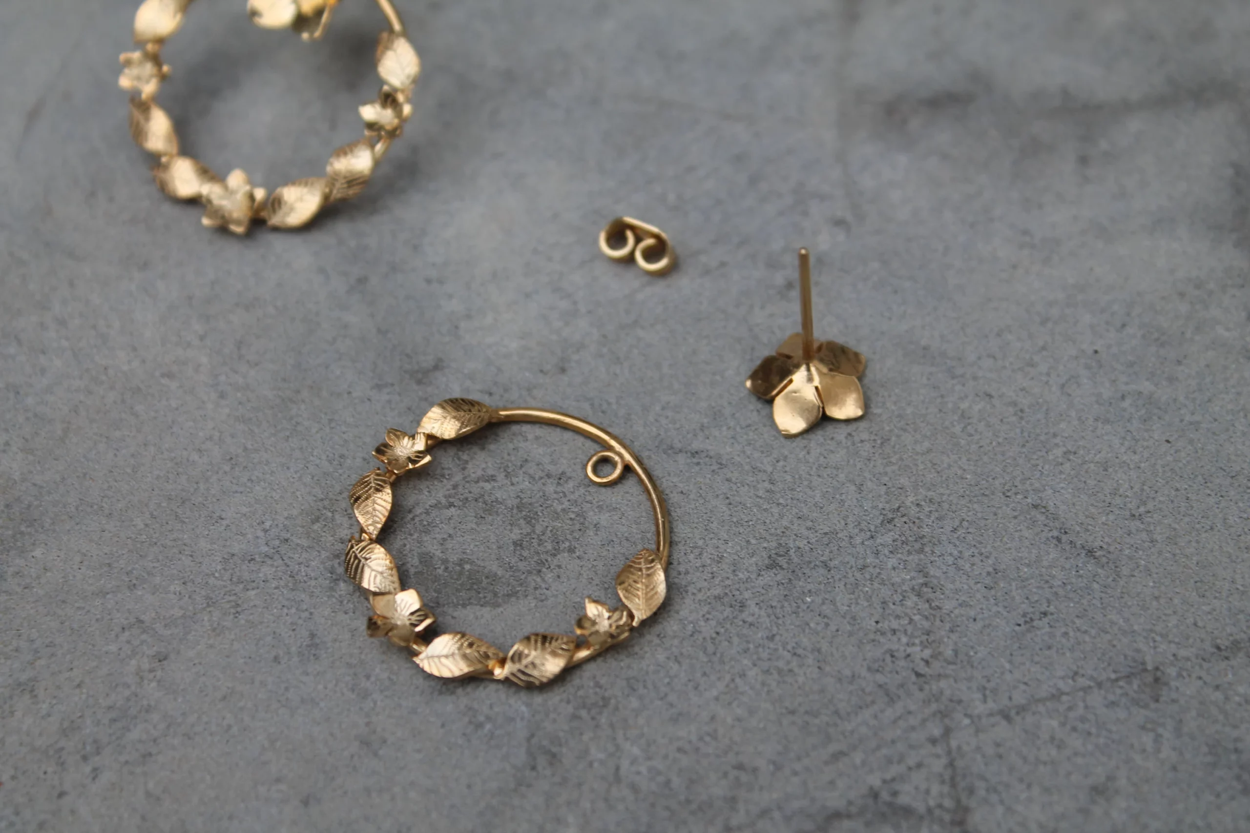 Boucles d'oreilles Violettes deux en une – Image 5