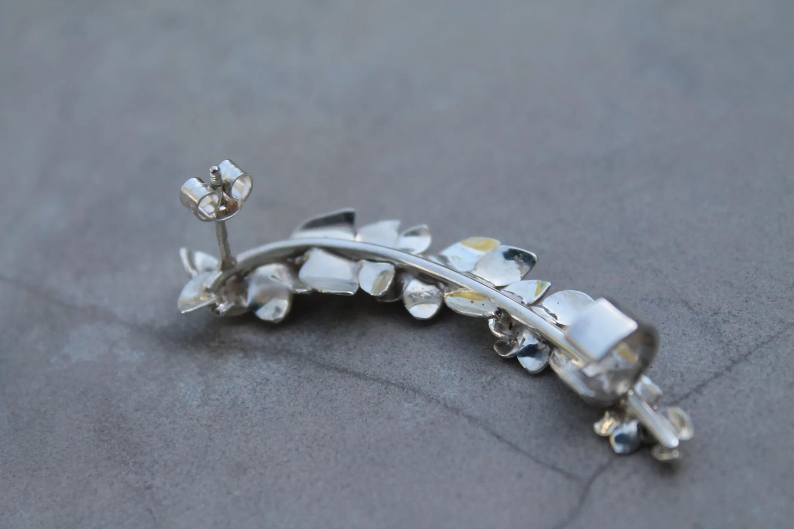 Bijou d'oreille Violette en argent 925 – Image 4