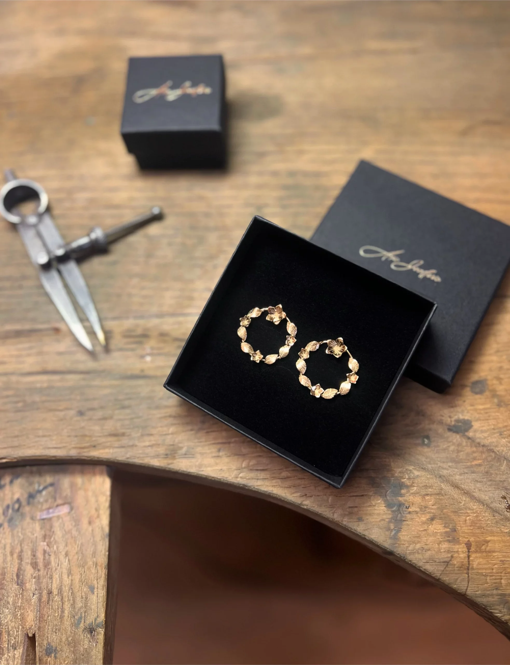 Boucles d'oreilles Violettes deux en une – Image 4