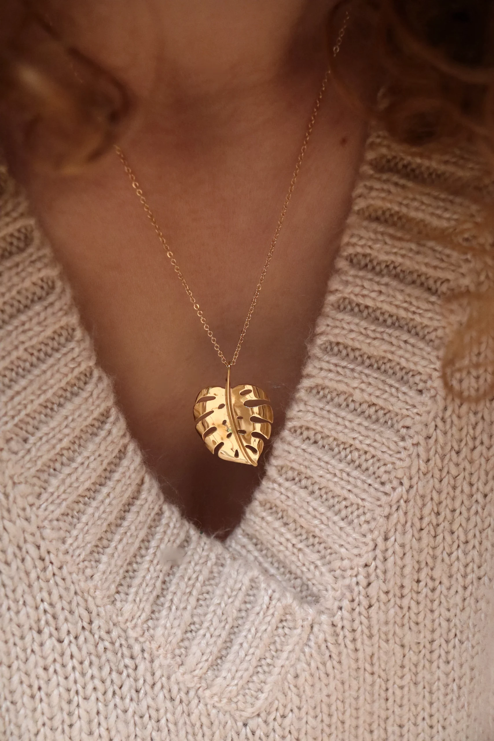 Pendentif feuille de monstera – Image 4